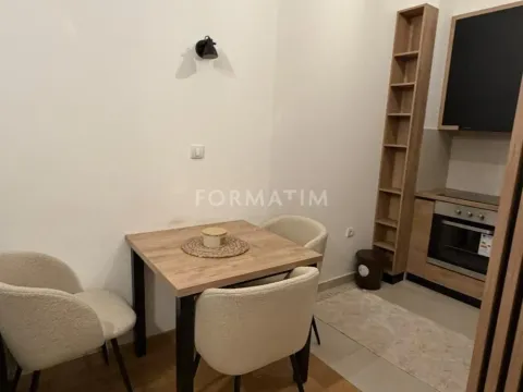 Izdavanje, trosoban stan, 55m², Kluz, Zvezdara Sve Podlokacije - image 3