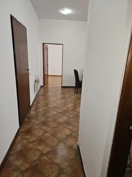 Izdavanje, trosoban stan, 70m², Centar, Podgorica - image 9