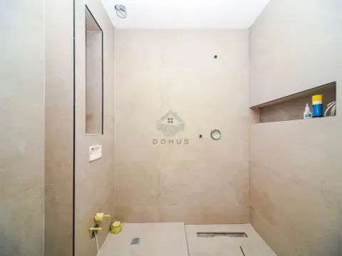 Prodaja, dvosoban stan, 60m², Tološi, Podgorica - image 7