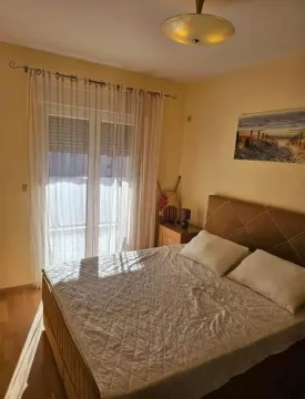 Izdavanje, jednosoban stan, 50m², City Kvart, Podgorica - image 4