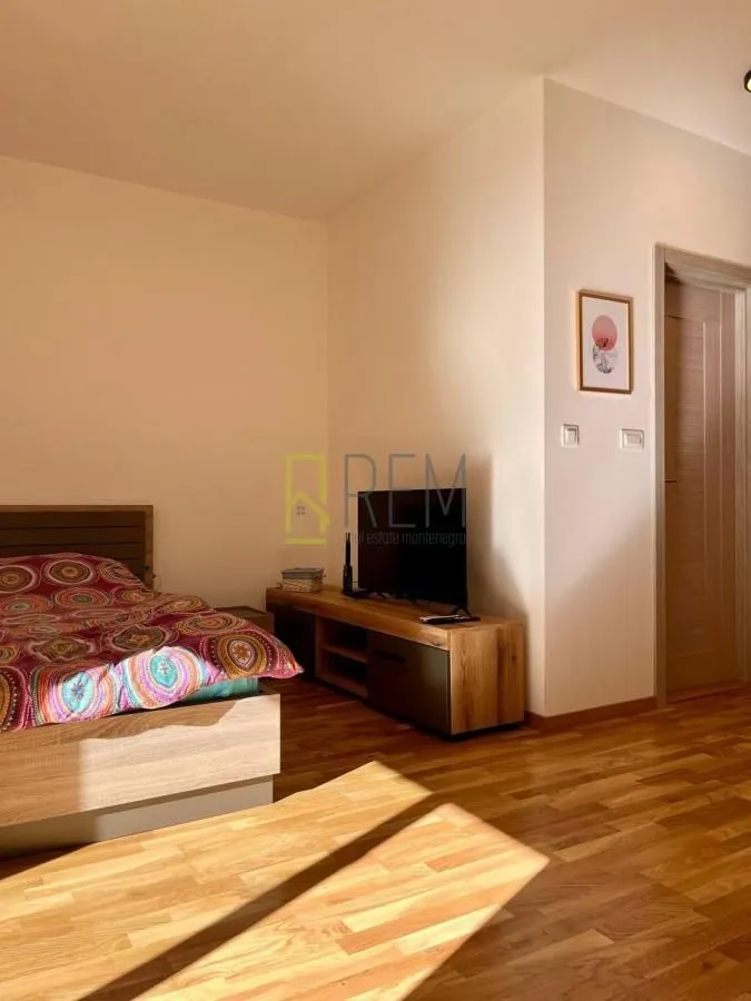 Prodaja, garsonjera, 28m², Bečići, Budva