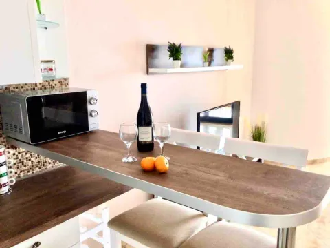 Sale, two bedroom apartment, 75m², Dobra Voda, Budva - image 20
