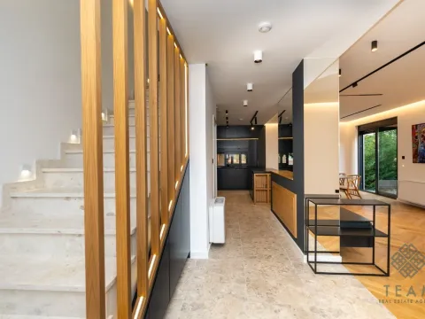 Izdavanje, kuća, 180m², Gornja Gorica, Podgorica - image 18