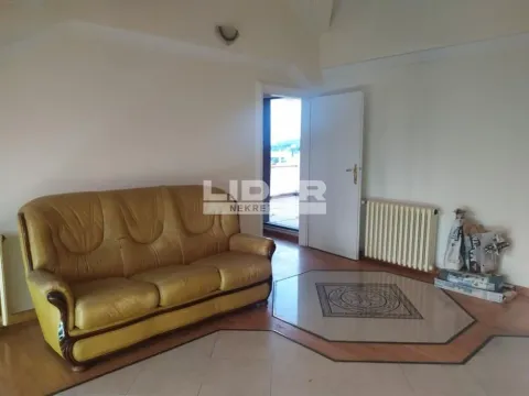 Sale, three bedroom apartment, 75m², Višnjička Banja, Palilula Sve Podlokacije
