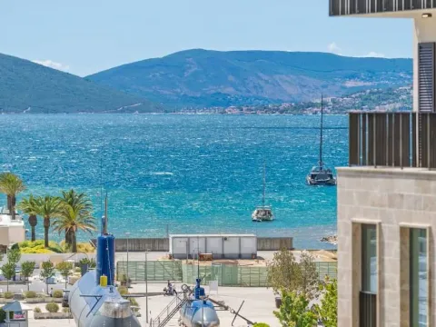 Prodaja, jednosoban stan, 55m², Boka Place, Tivat - image 17