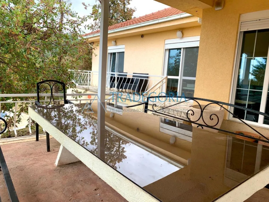 Prodaja, kuća, 264m², Bar, Crna Gora