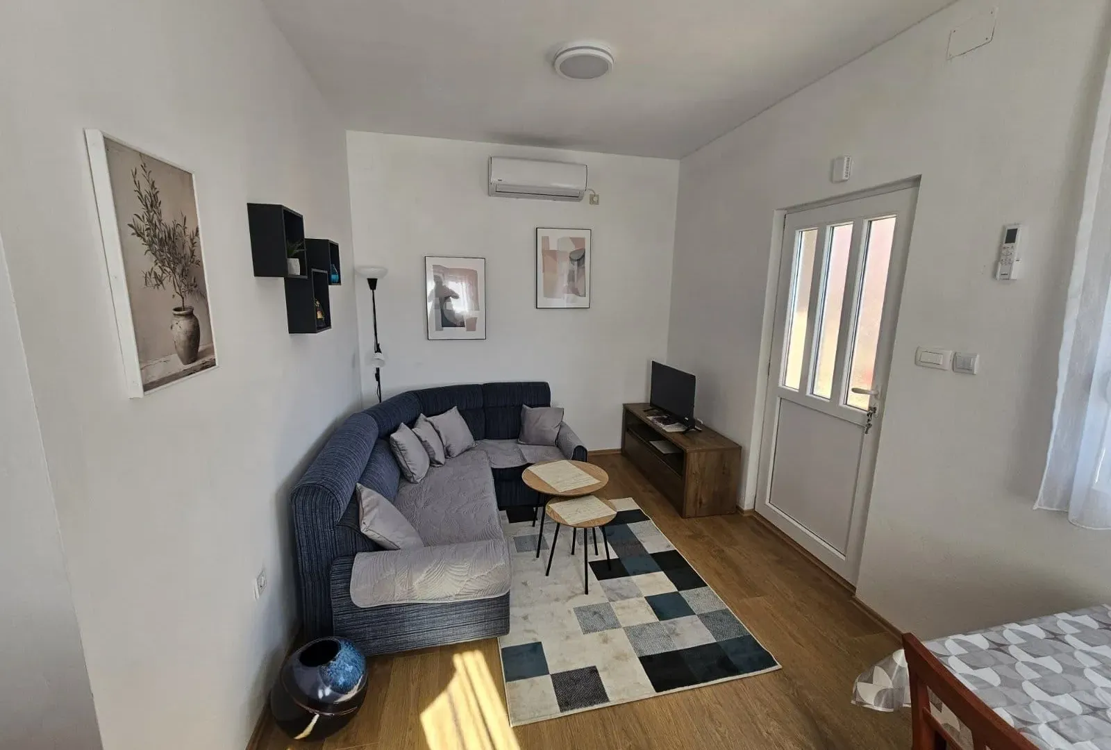Rent, one bedroom apartment, 38m², Zagorič, Podgorica