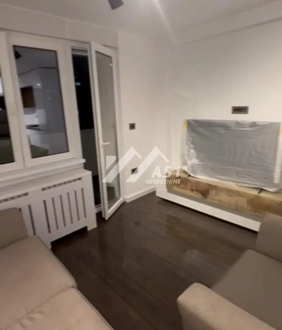 Sale, three bedroom apartment, 60m², Banatić, Novi Sad Sve Podlokacije