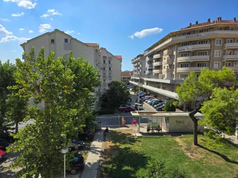 Prodaja, stan, 106m², Tivat, Crna Gora - image 1