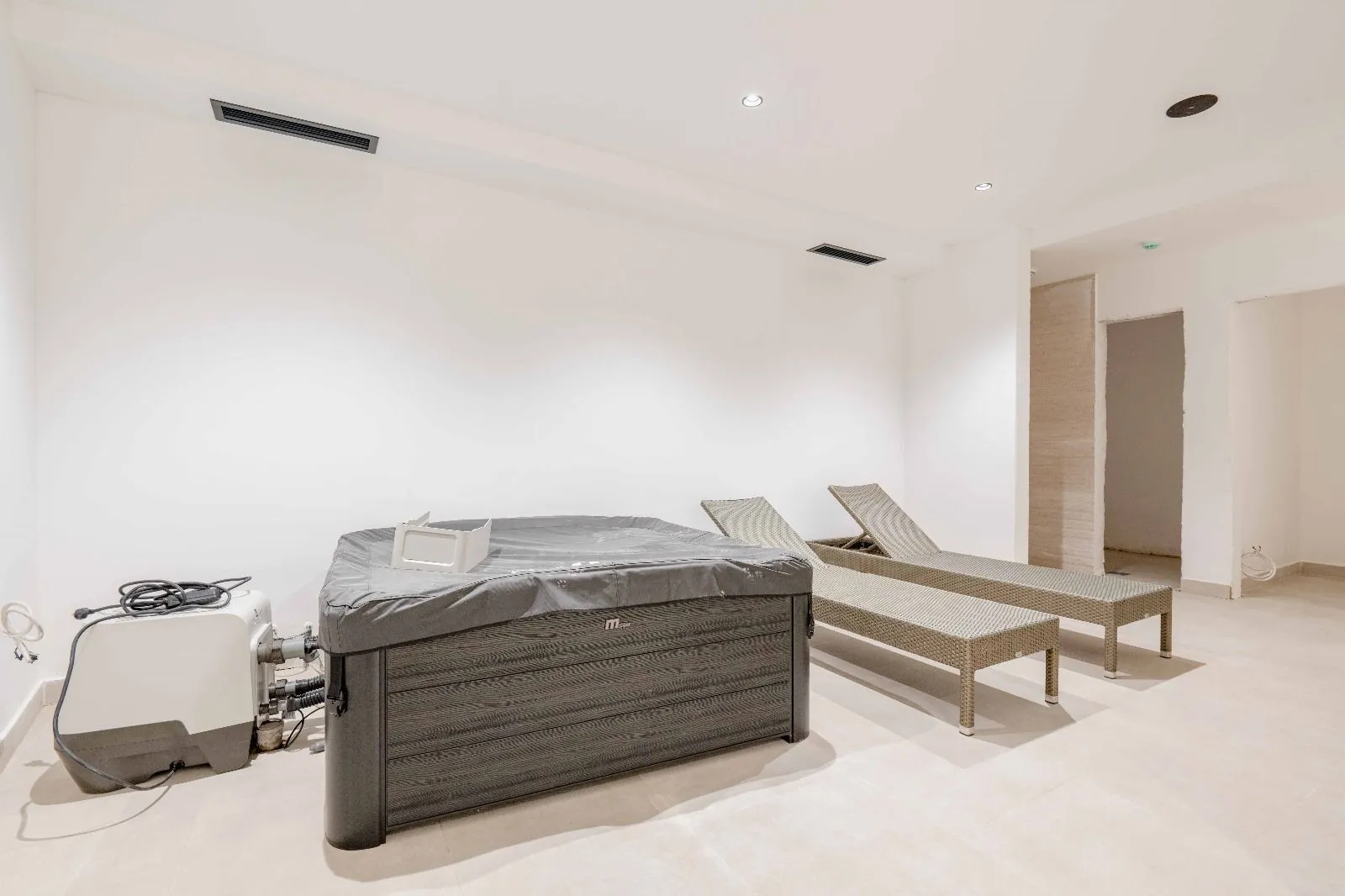 Sale, house, 240m², Kamenovo, Budva