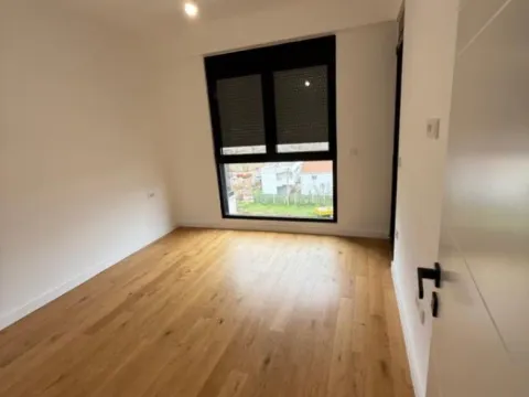 Prodaja, jednosoban stan, 51m², Centar, Bar - image 11