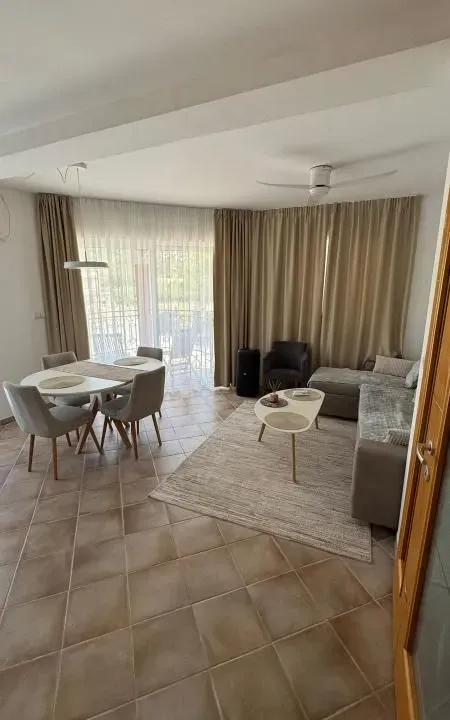 Sale, three bedroom apartment, 79m², Lastva Grbaljska, Kotor