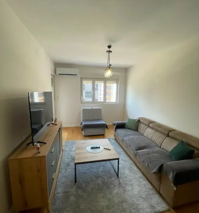 Rent, one bedroom apartment, 42m², Central Point, Podgorica