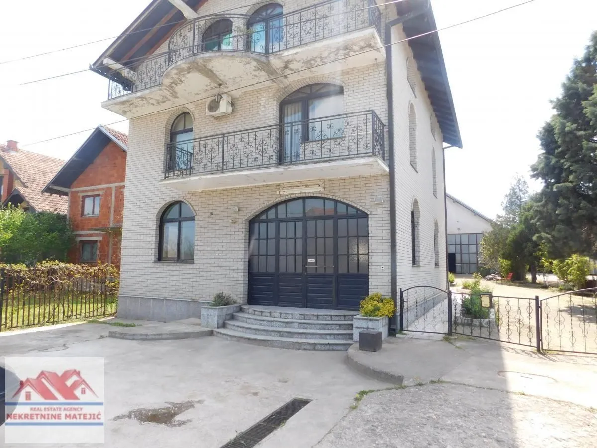 Rent, office space, 200m², Maršić, Kragujevac