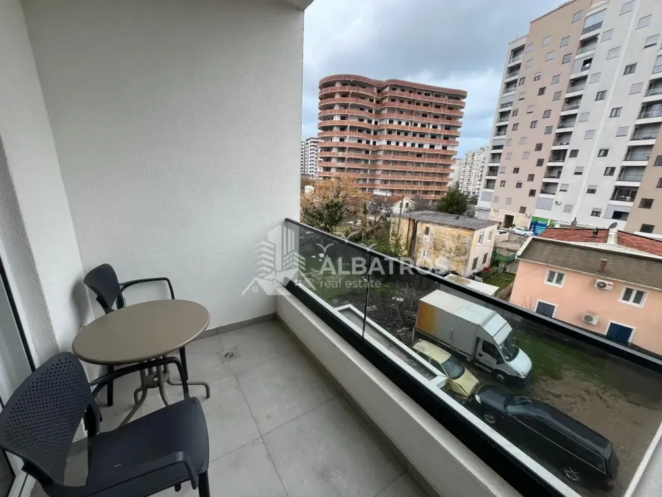Rent, one bedroom apartment, 47m², Centar, Bar