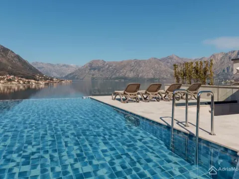 Prodaja, trosoban stan, 192m², Dobrota, Kotor - image 13