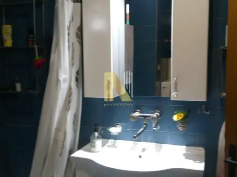 Prodaja, kuća, 366m², Sajmište, Novi Sad - image 26