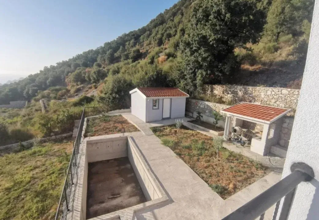 Prodaja, kuća, 118m², Pečurice, Bar