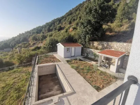 Prodaja,  kuća, 118m2, Pečurice, Bar