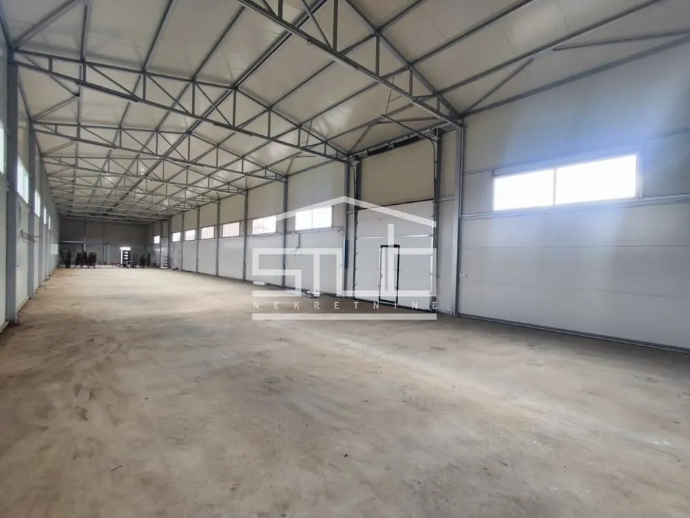 Sale, office space, 650m², Krnješevci, Stara Pazova
