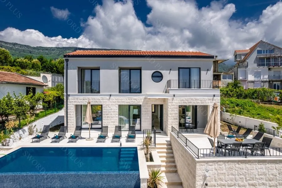 Sale, house, 250m², Mrčevac, Tivat