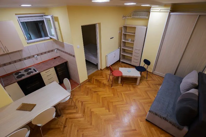 Rent, three bedroom apartment, 60m², Brace Jerković, Voždovac Sve Podlokacije