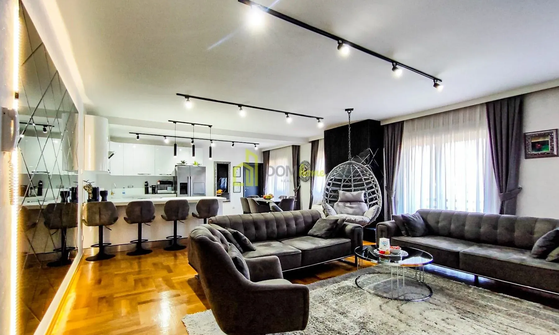 Prodaja, petosoban stan, 147m², Dalmatinska ulica, Podgorica