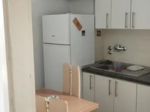 Izdavanje, jednosoban stan, 38m², Borča 1, Borča Sve Podlokacije - image 5