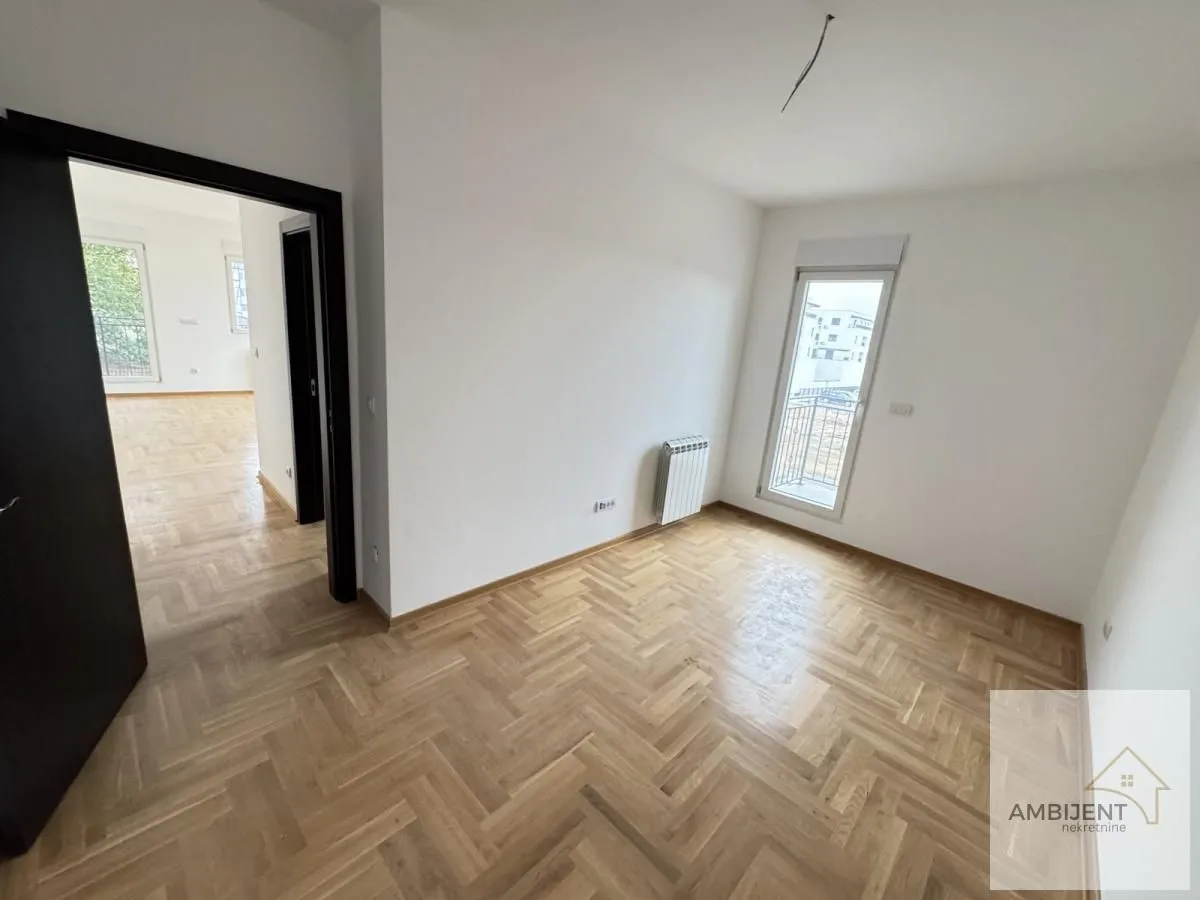 Sale, three bedroom apartment, 73m², Surčin, Beograd