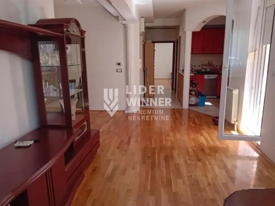 Prodaja, trosoban stan, 62m², Voždovačka Crkva, Voždovac Sve Podlokacije