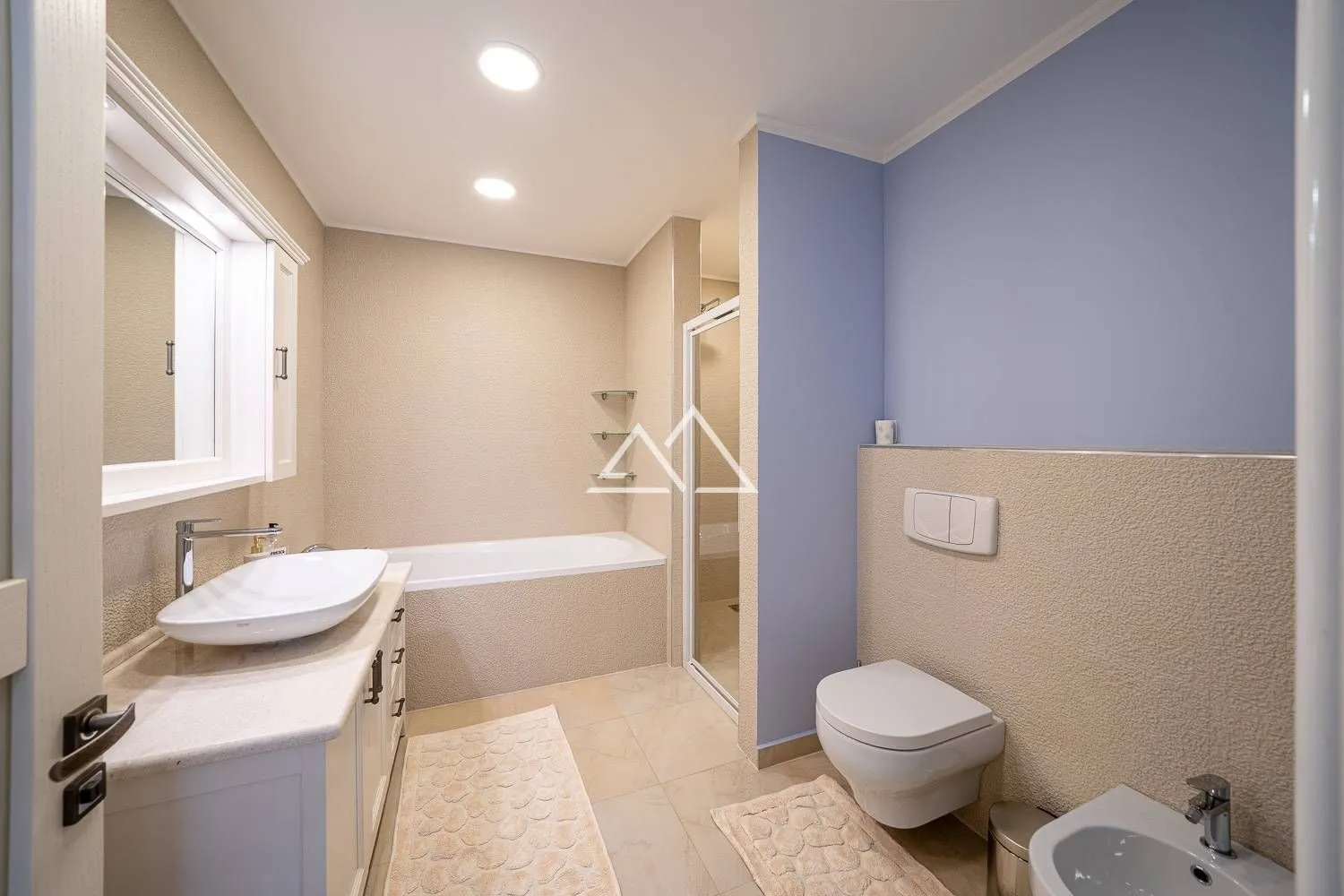 Prodaja, trosoban stan, 129m², Orahovac, Kotor