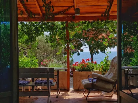 Rent, one bedroom apartment, 60m², Sveti Stefan, Budva - image 4