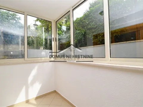 Izdavanje, poslovni prostor, 40m², Gorica C, Podgorica - image 5