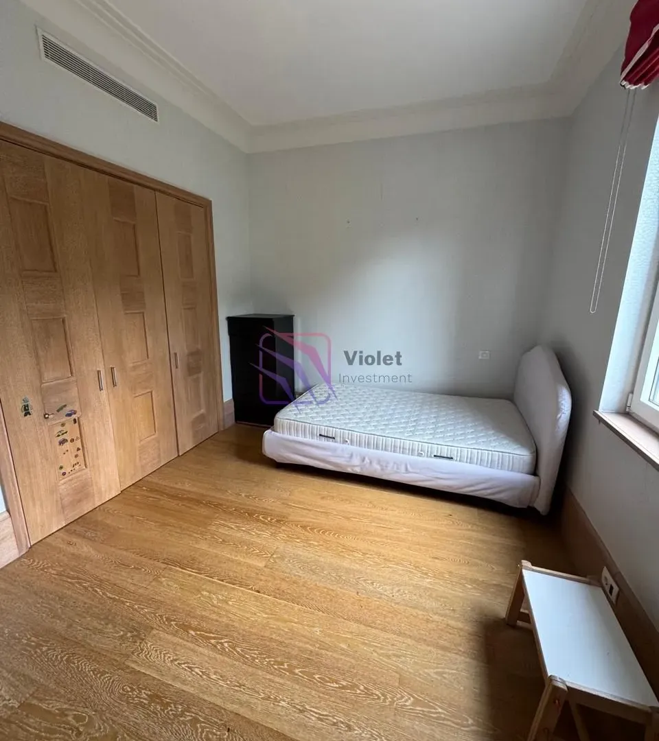 Rent, four bedroom apartment, 240m², Porto Montenegro, Tivat