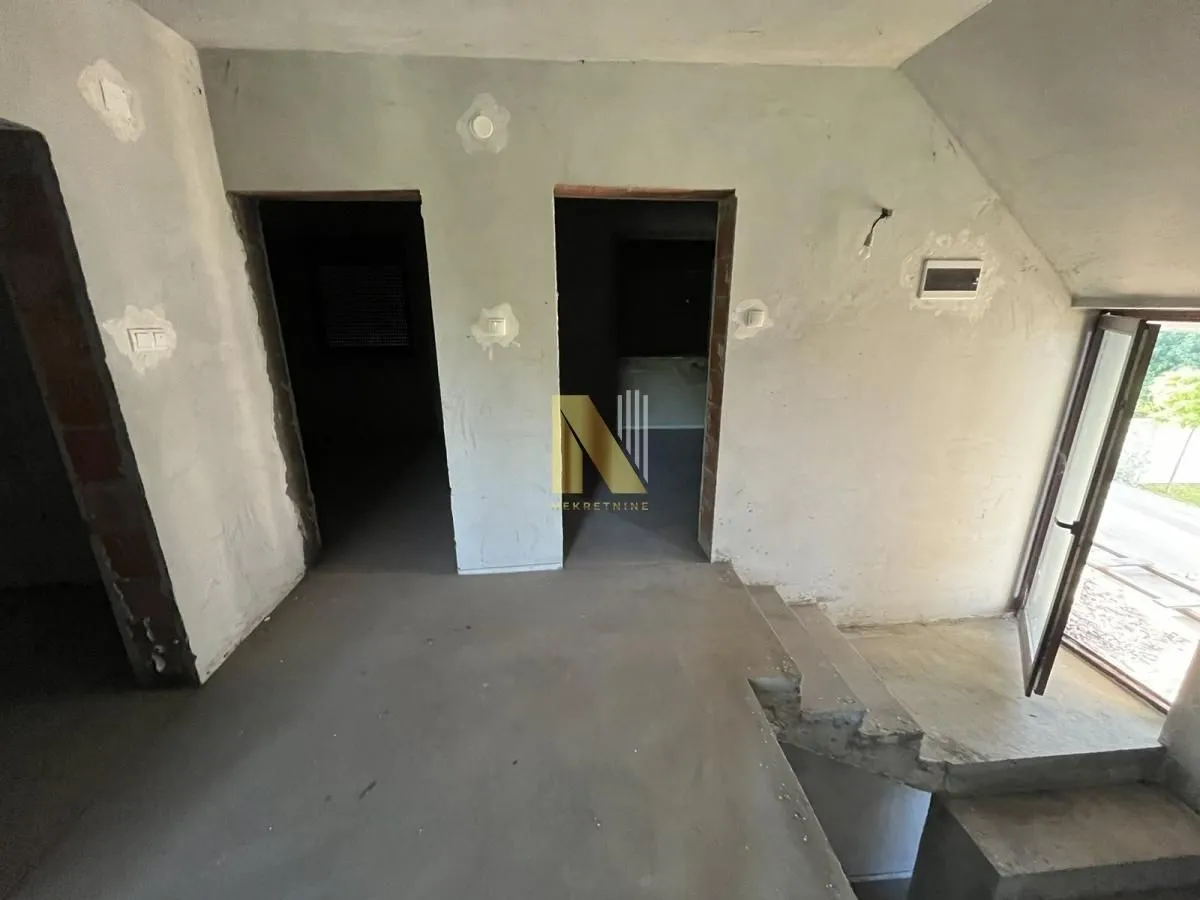 Prodaja, kuća, 209m², Petrovaradin, Novi Sad