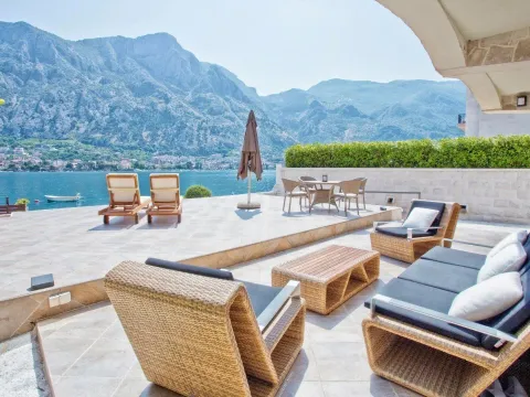 Sale, house, 200m², Muo, Kotor - image 6