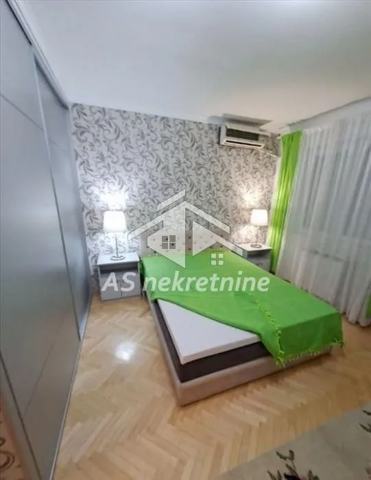 Izdavanje, dvosoban stan, 47m², Slavija, Vračar Sve Podlokacije