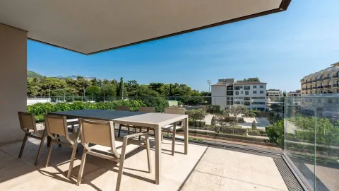 Prodaja, dvosoban stan, 168m², Porto Montenegro, Tivat - image 18