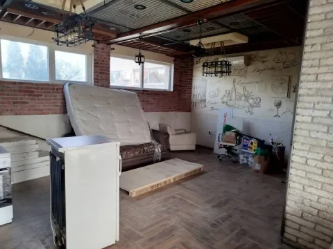 Izdavanje, poslovni prostor, 186m², Gornja Gorica, Podgorica - image 7