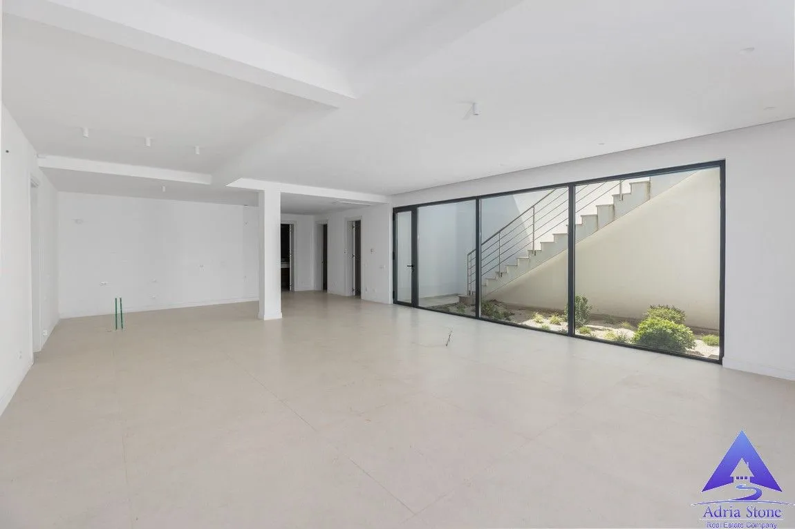 Prodaja, kuća, 328m², Krašići, Tivat