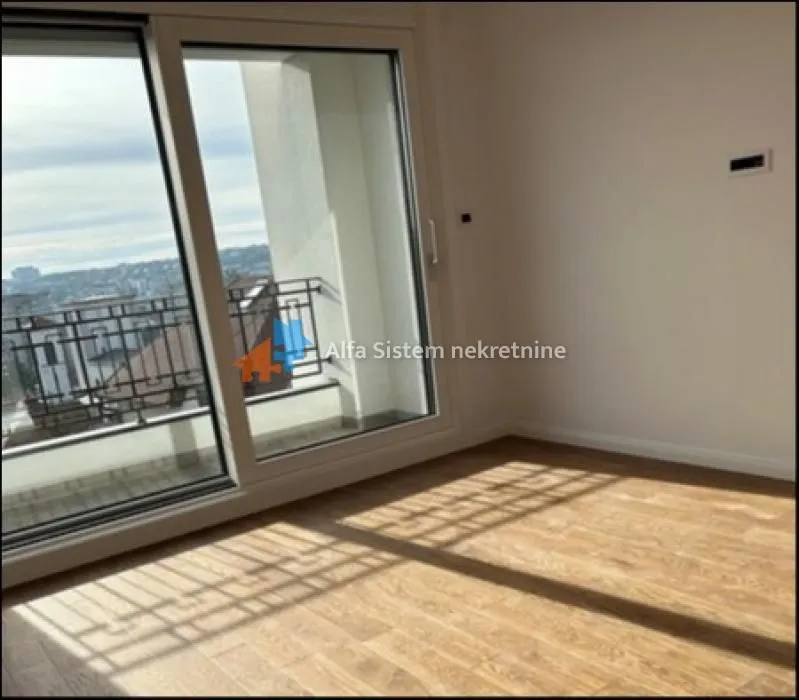 Prodaja, trosoban stan, 71m², Čubura, Beograd