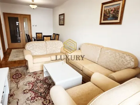 Izdavanje, jednosoban stan, 49m², Preko Morače, Podgorica - image 1