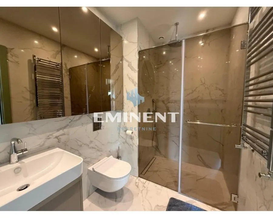 Prodaja, trosoban stan, 105m², Novi Beograd Blok 65, Novi Beograd Sve Podlokacije