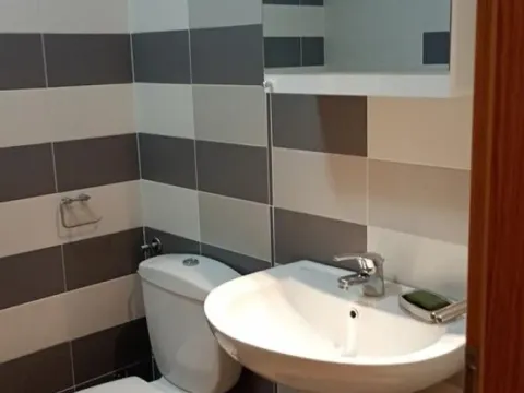 Izdavanje, dvosoban stan, 55m², Vračar Sve Podlokacije, Beograd - image 9