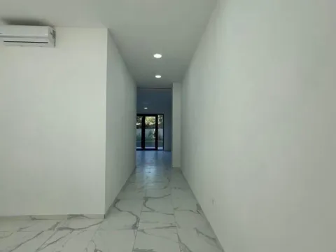 Rent, office space, 50m², Seljanovo, Tivat - image 4