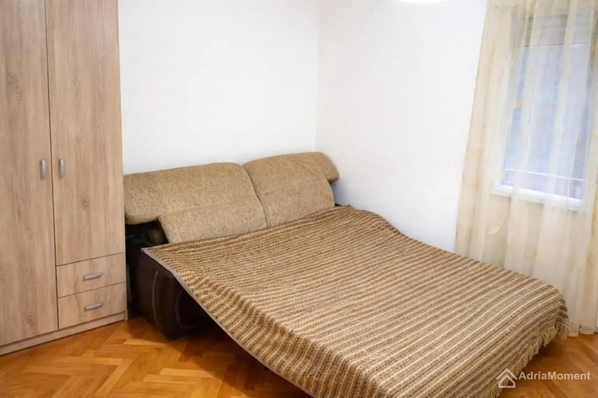 Prodaja, dvosoban stan, 53m², Kalimanj, Tivat