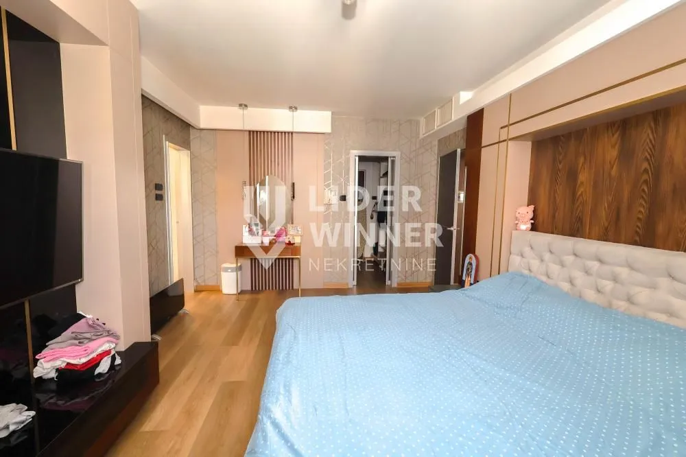 Sale, four bedroom apartment, 160m², Vračar Centar, Vračar Sve Podlokacije
