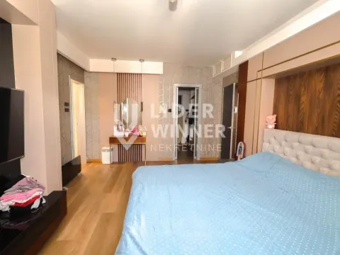 Sale, four bedroom apartment, 160m², Vračar Centar, Vračar Sve Podlokacije - image 16