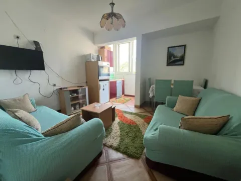 Izdavanje, dvosoban stan, 46m2, Centar, Bar Izdavanje, dvosoban stan, 46m2, Centar, Bar