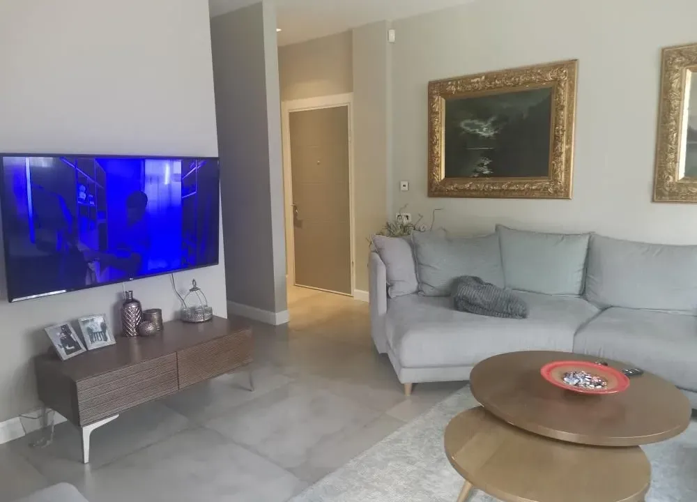 Prodaja, četvorosoban stan, 135m², Zemun Cara Dušana, Zemun Sve Podlokacije